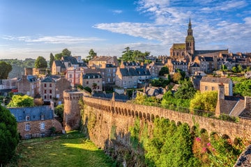 Dinan, joyau médiéval de Bretagne