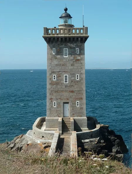 visiter les phares en bretagne