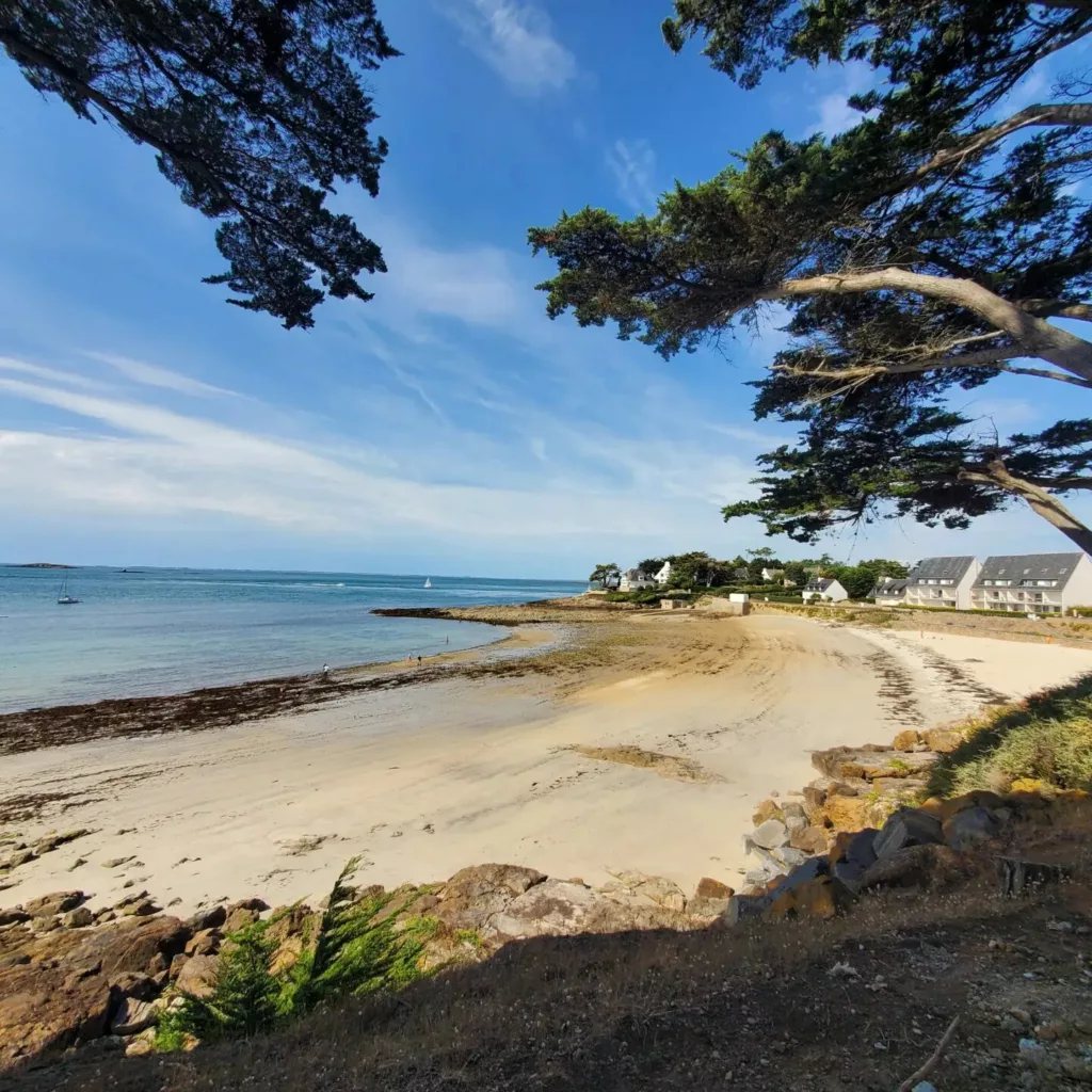 Plage port-navalo dans le golf du morbihan